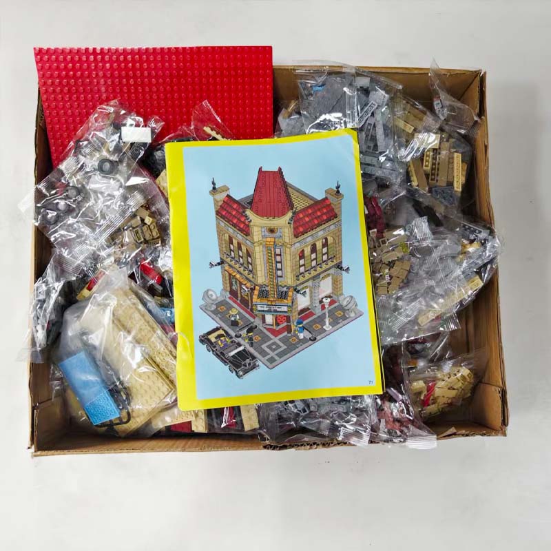 Home Cinema Food - 2196 PCS With Figures Classics Palace